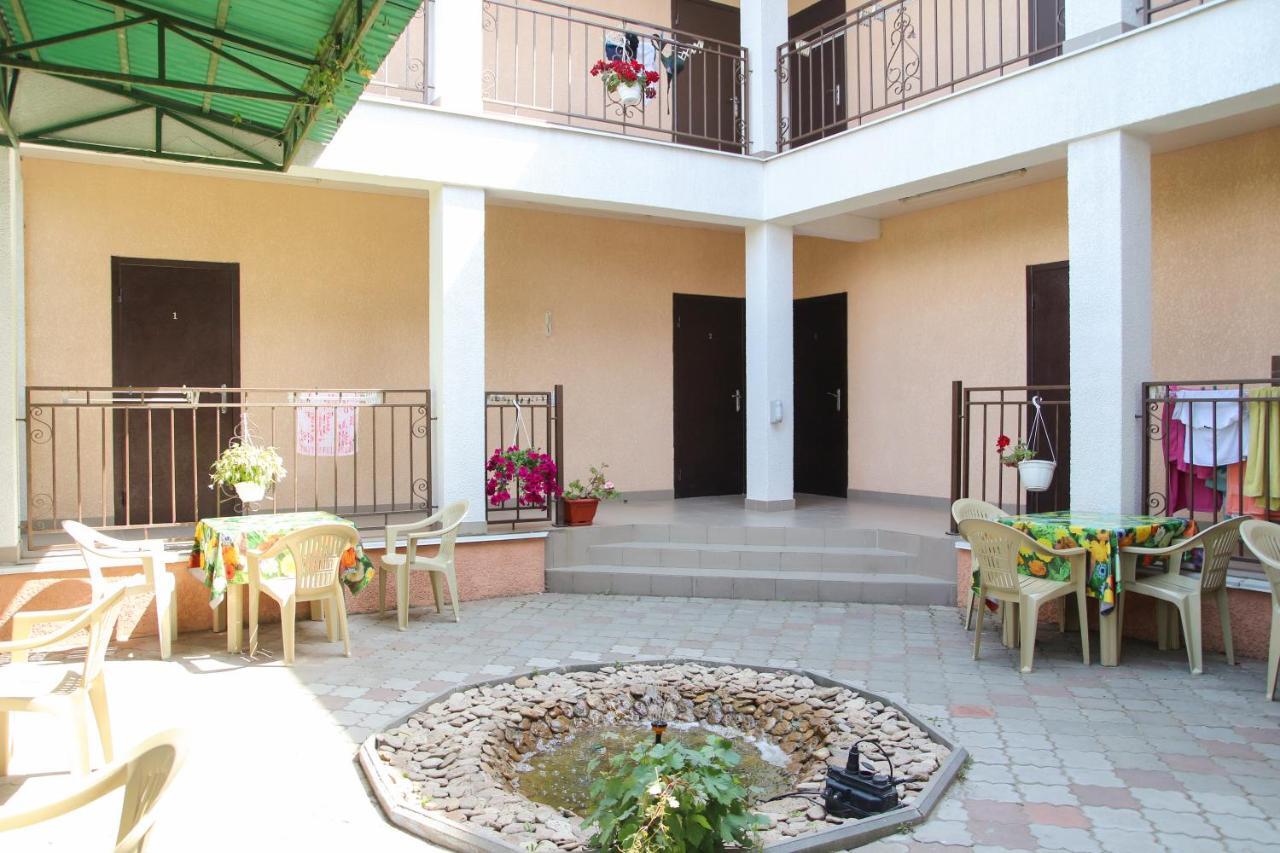 Hotel Kings Zatoka Exterior photo